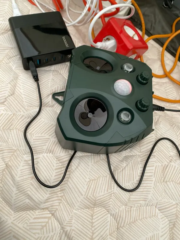 Solar Ultrasonic Animal Repeller with Motion Sensor and Light photo review