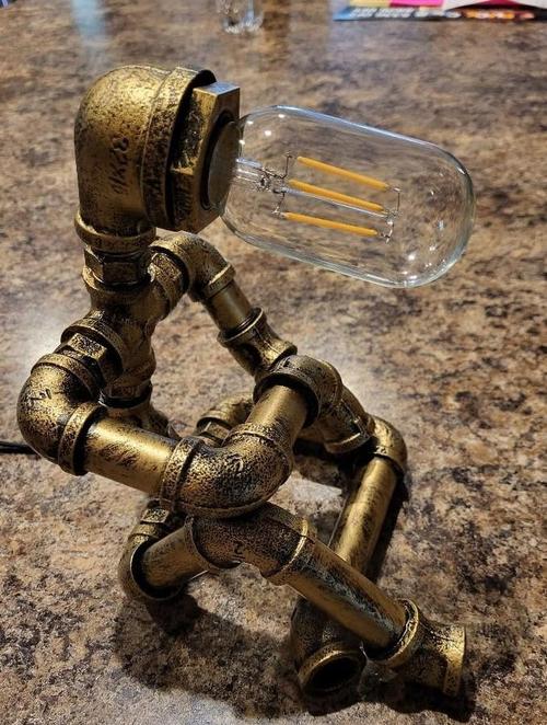 Steampunk Table Lamp, Creative Robot Style Desk Lamp Vintage Industrial Water Pipe Light For Bedside Table Nightstand Bar Restaurant Café photo review