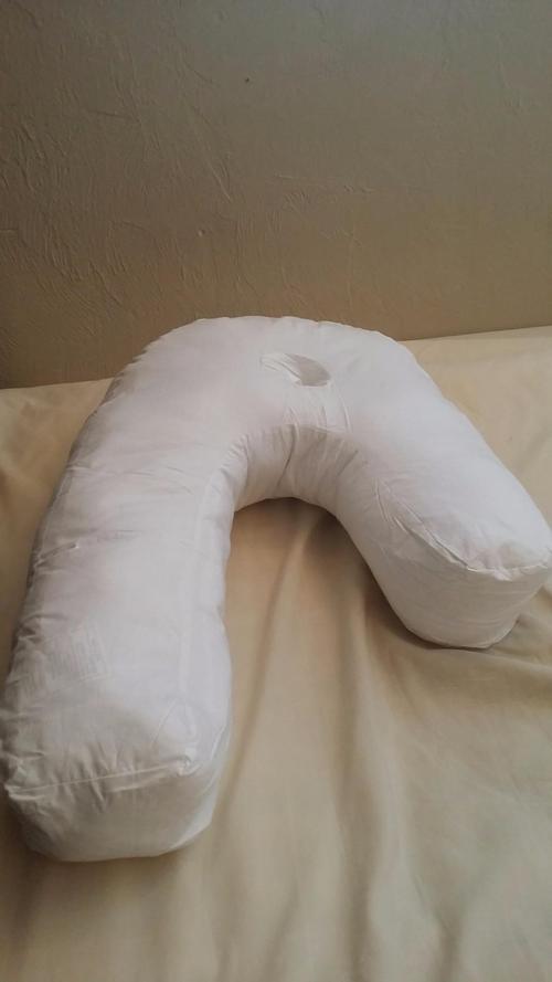 U-Shaped Side Sleeper Pillow with Neck and Spine Support photo review