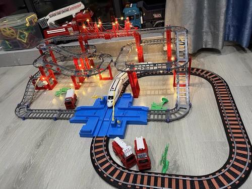 Toy Train Set for Toddlers, Train Track Set with Cars, Electric Train with Realistic Sound, Train Track Playset photo review