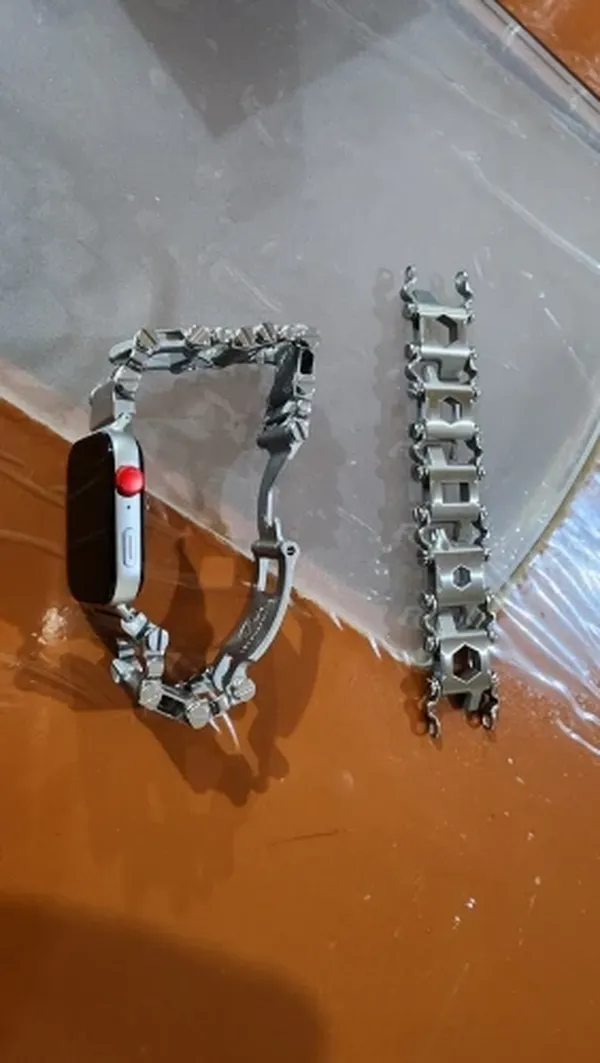 Unisex Stainless Steel 29-in-1 Multifunctional Tool Bracelet photo review