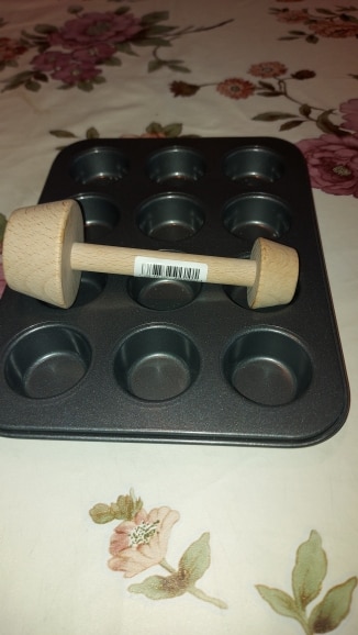Wooden Double-Sided Egg Tart Tamper for Baking Cakes and Pastries photo review
