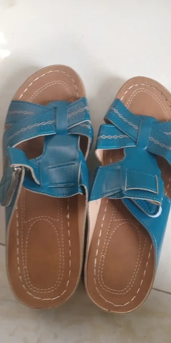 Women’s Retro Open Toe Wedge Sandals with Thick Sole photo review