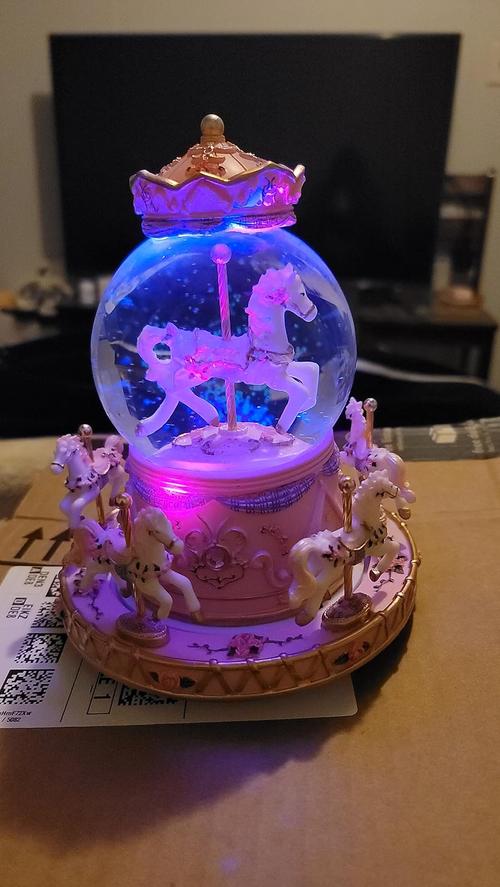 Wrapped Music Box Carousel Horses Color Lights, Unicorn Musical Snow Globe, Crystal Music Box Carousel photo review